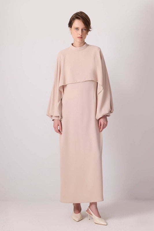 Abito mantella maxi beige ricamato con pietre