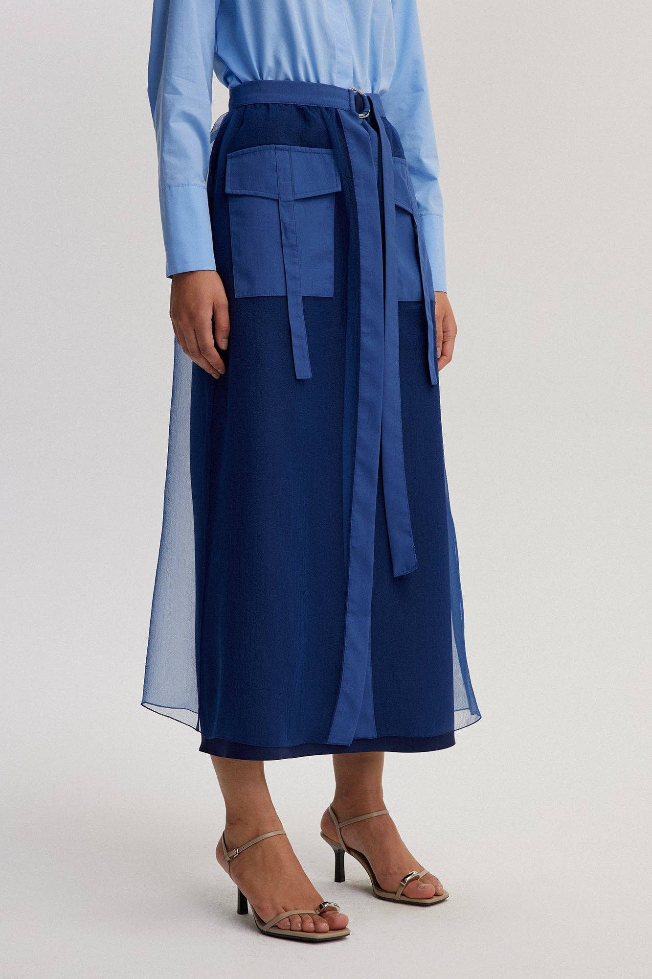 Gonna midi in organza con tasche e cintura