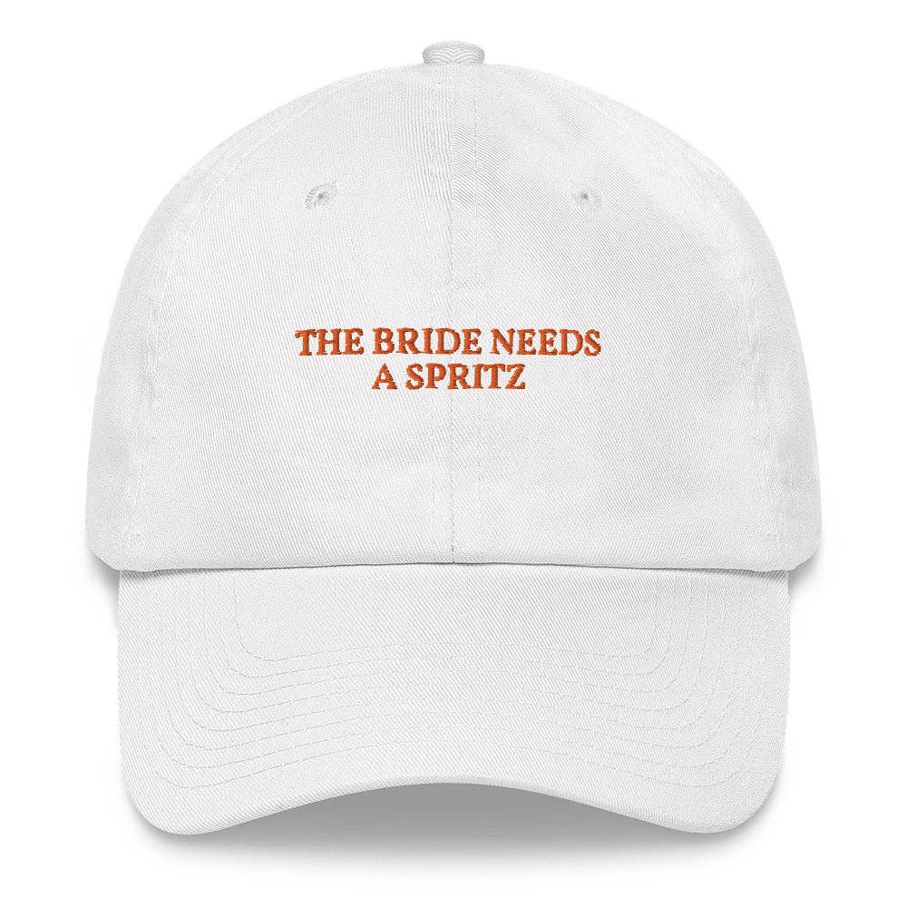 Cappellino ricamato "The Bride Needs a Spritz"