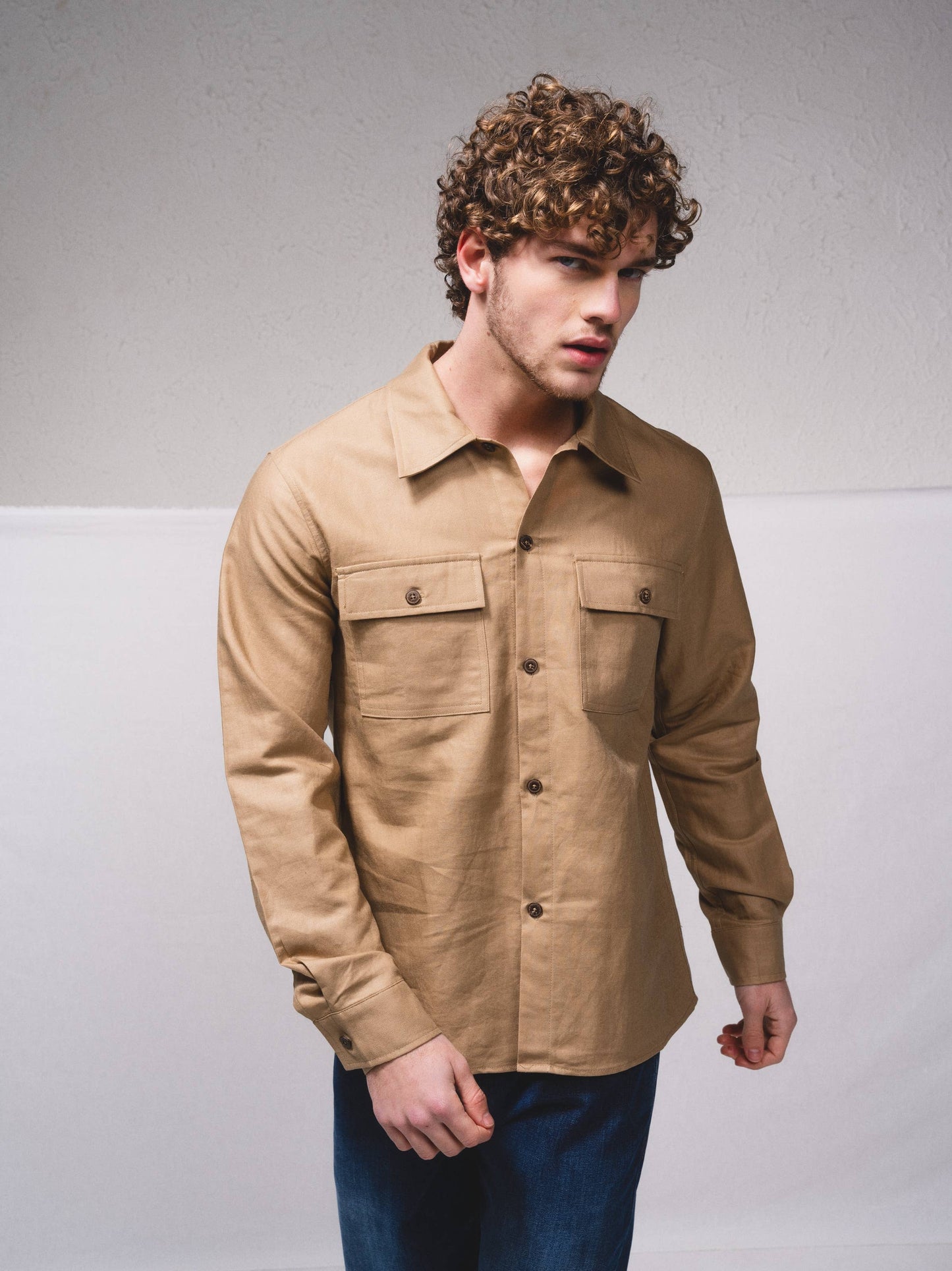 Camicia uomo in misto lino con doppie tasche