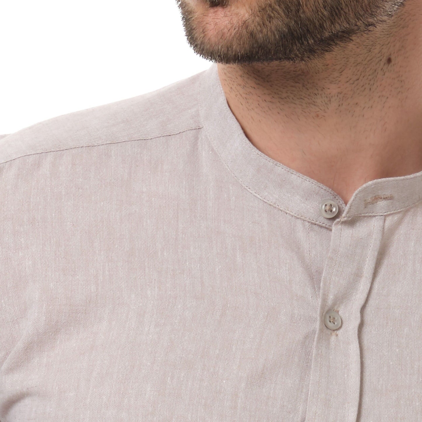 Camicia uomo in cotone e lino tinta unita marrone con collo alla coreana