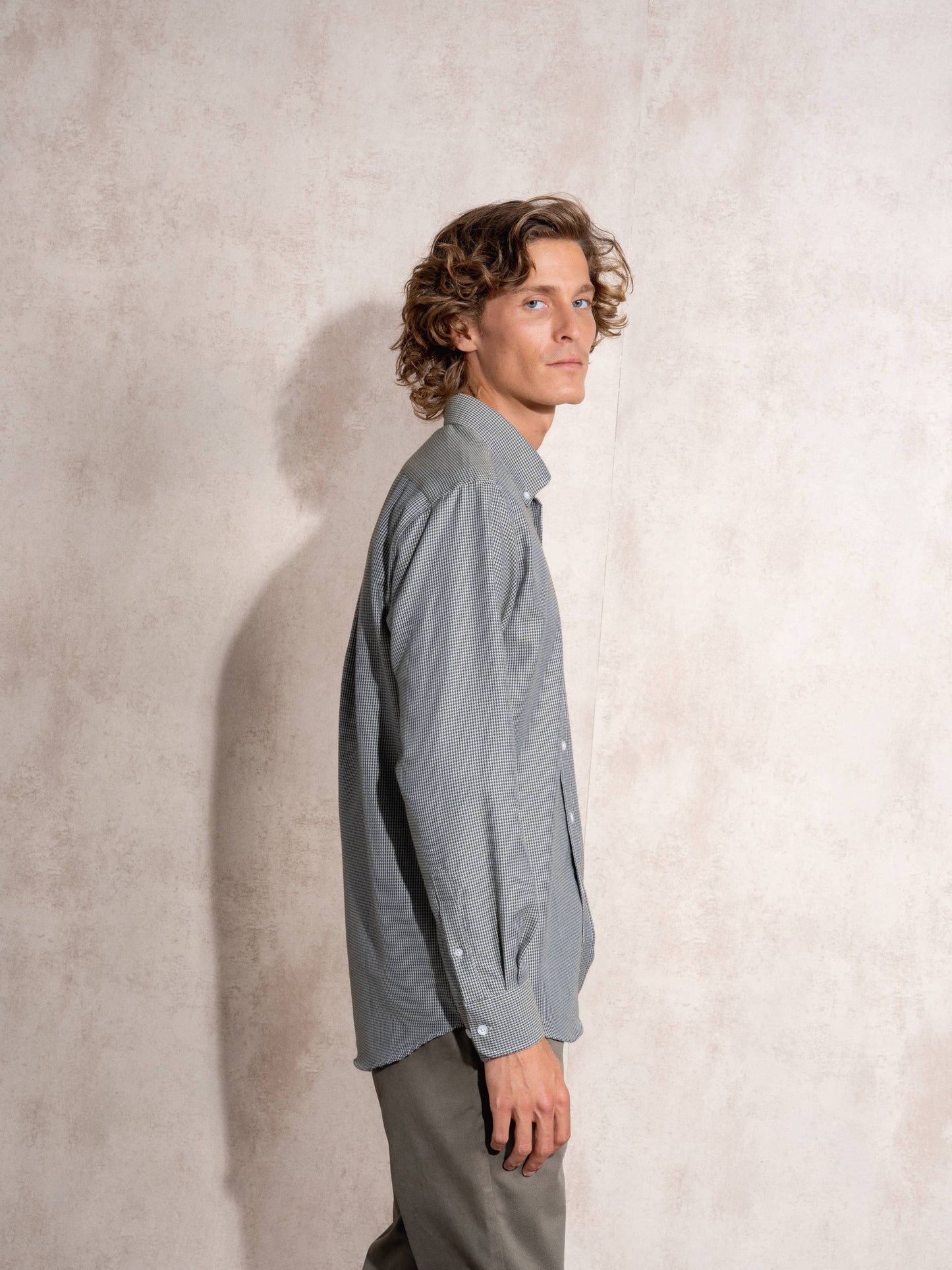 Camicia da uomo in cotone misto a microquadri
