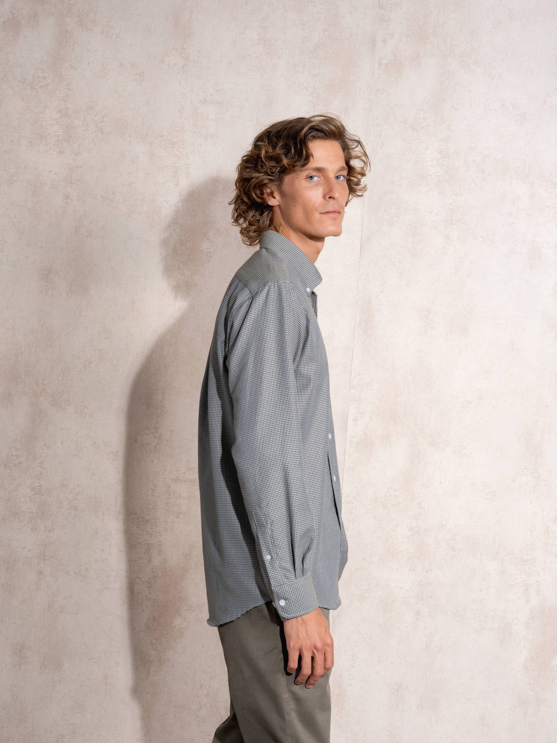 Camicia da uomo in cotone misto a microquadri