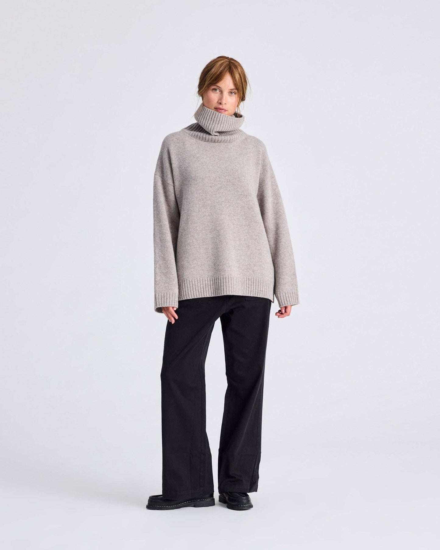 Maglione Vera in lana d’agnello GOTS grigio pietra