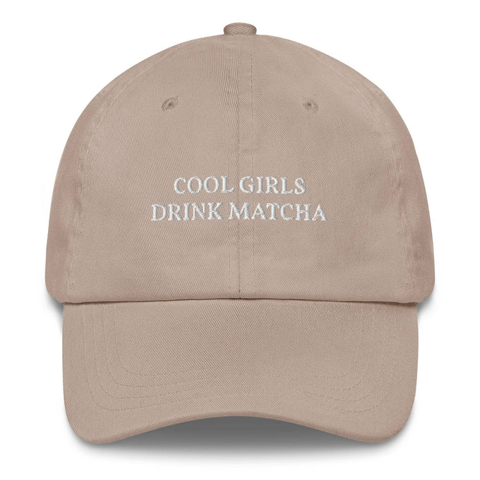 Cappellino da baseball "Cool Girls Drink Matcha" ricamato