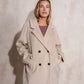 Cappotto midi doppiopetto con revers ampio