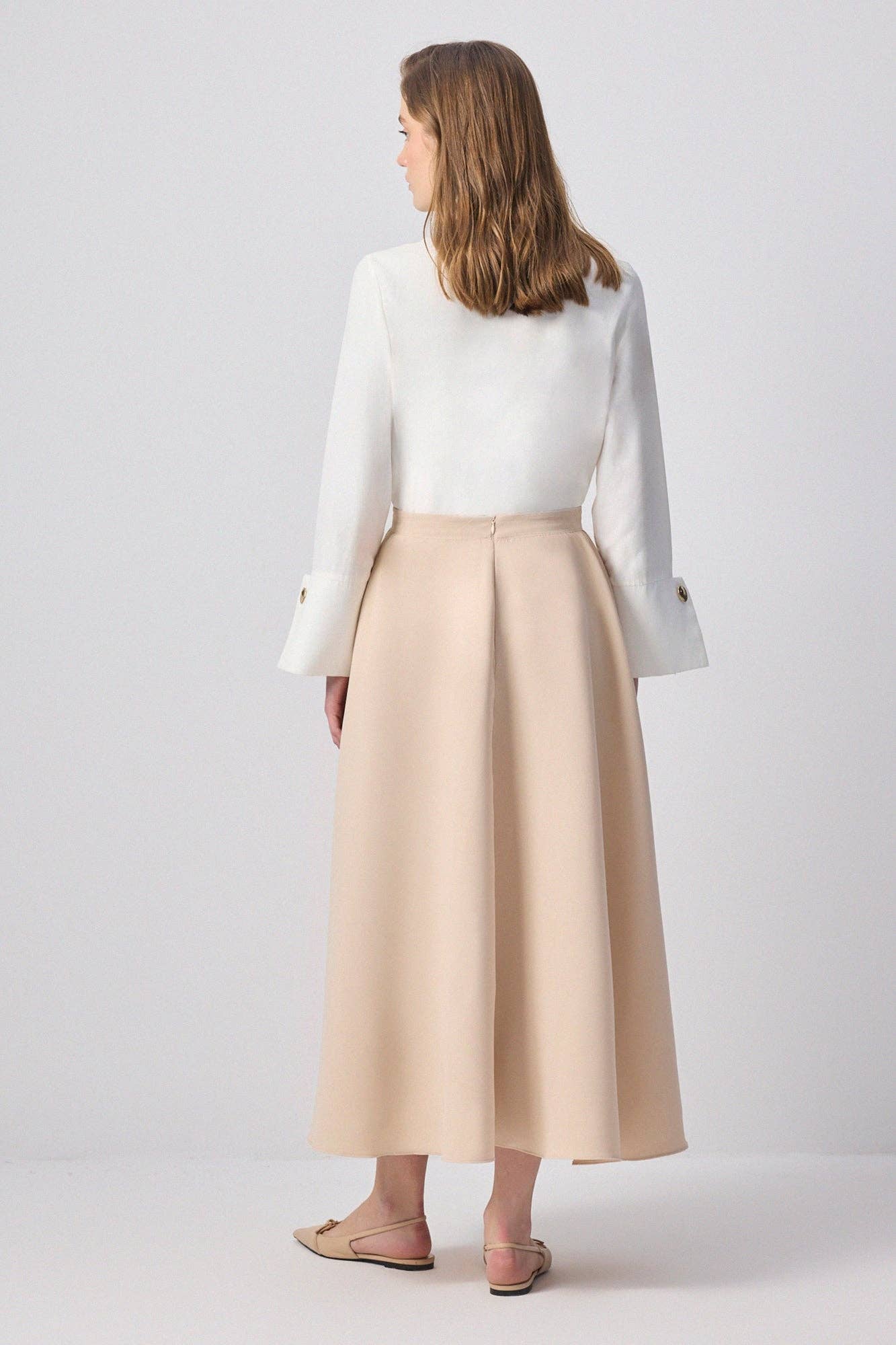 Gonna midi a trapezio in crepe beige fluido