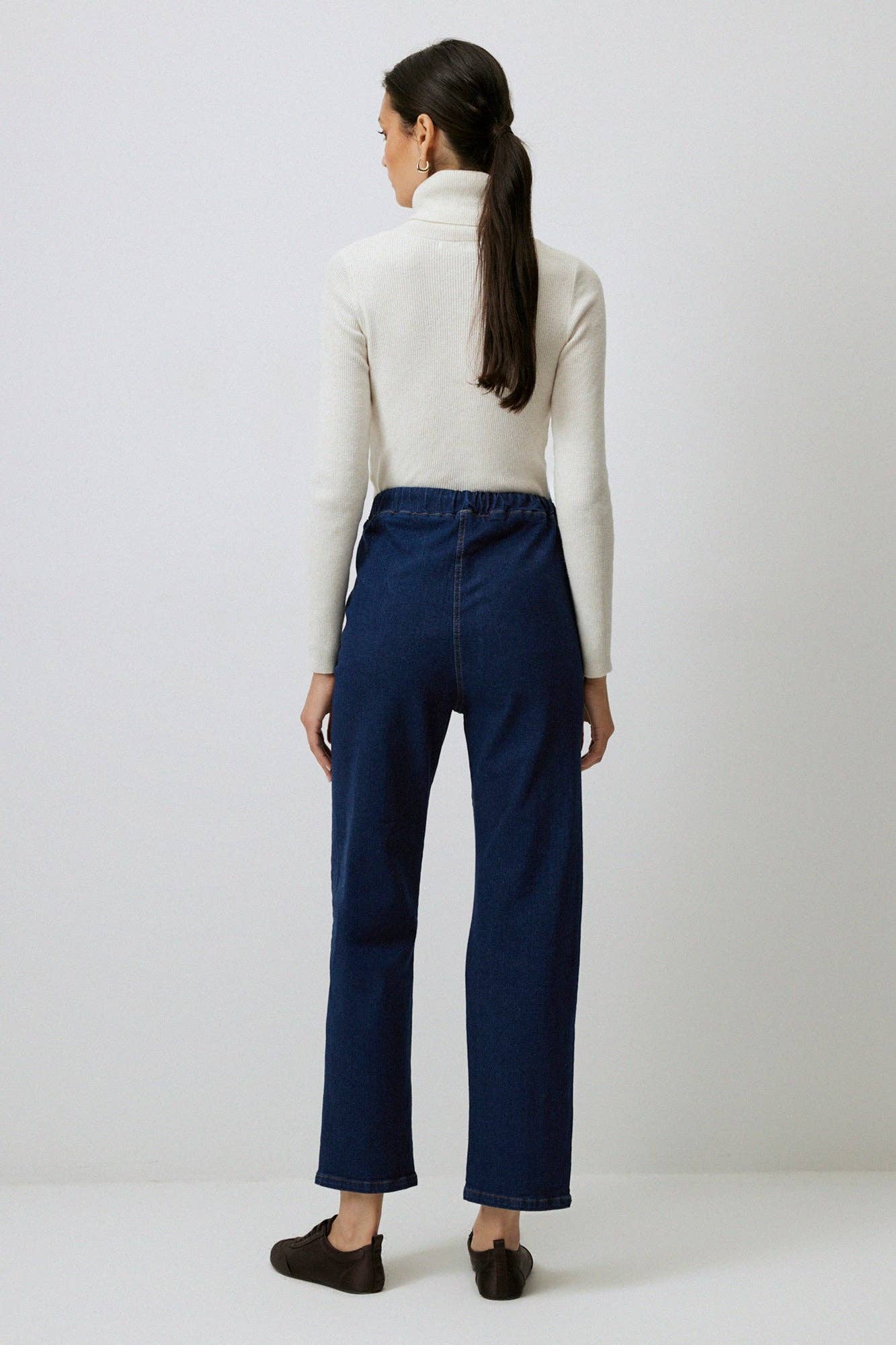 Jeans denim a vita alta elasticizzati a gamba dritta