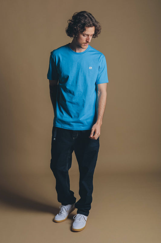 T-shirt essenziale blu mediterraneo in cotone biologico