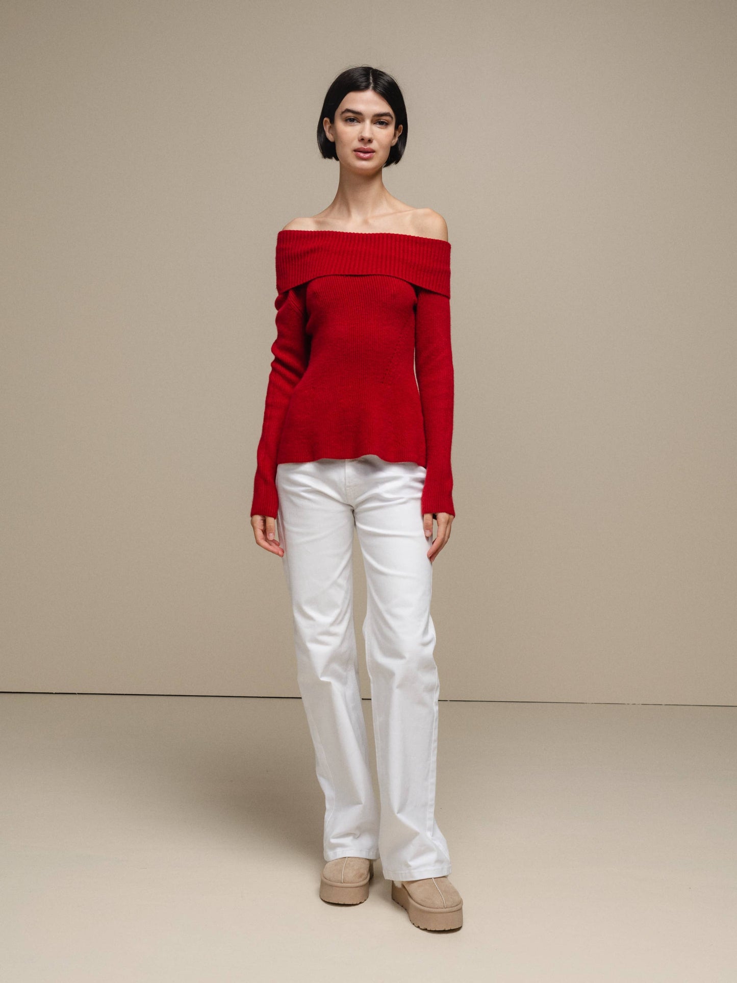 Maglione in maglia off-shoulder a coste