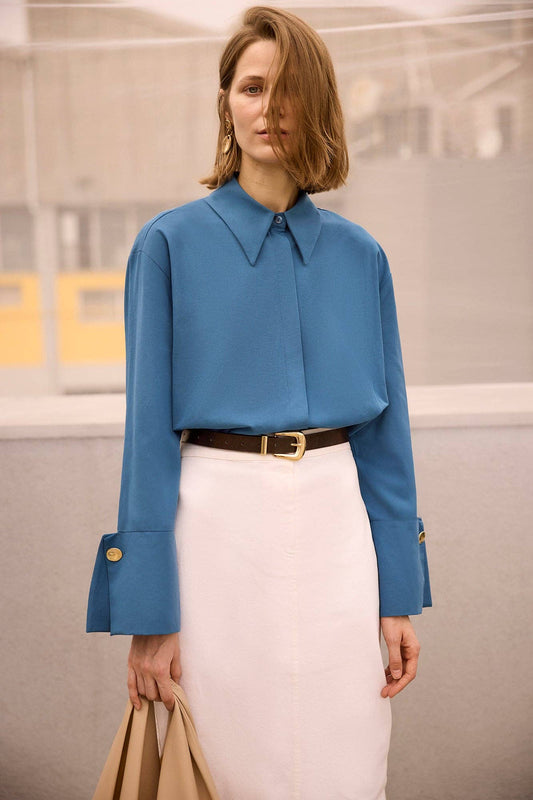 Camicia in popeline con polsini ampi