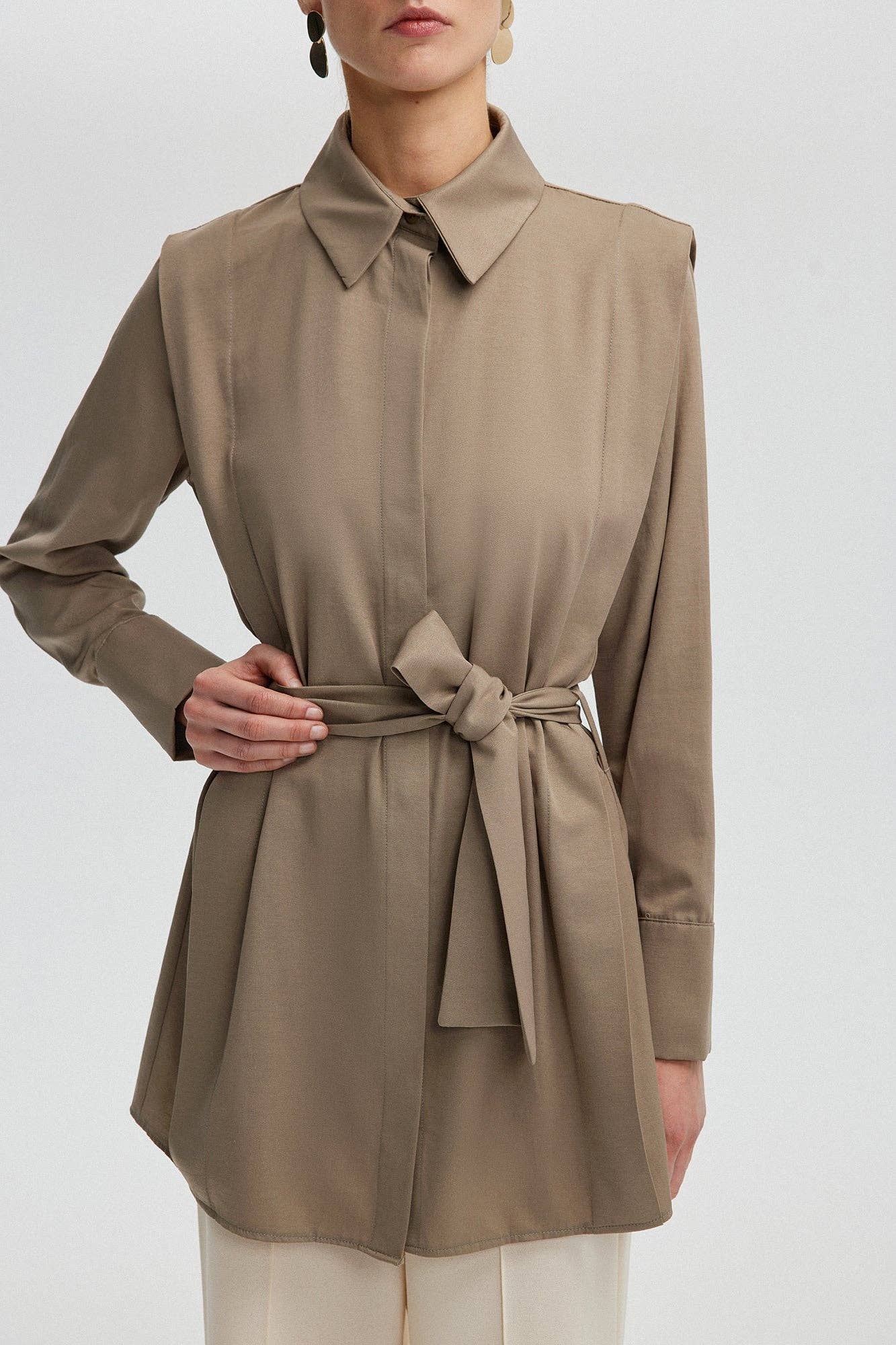 Camicia lunga in popeline con cintura