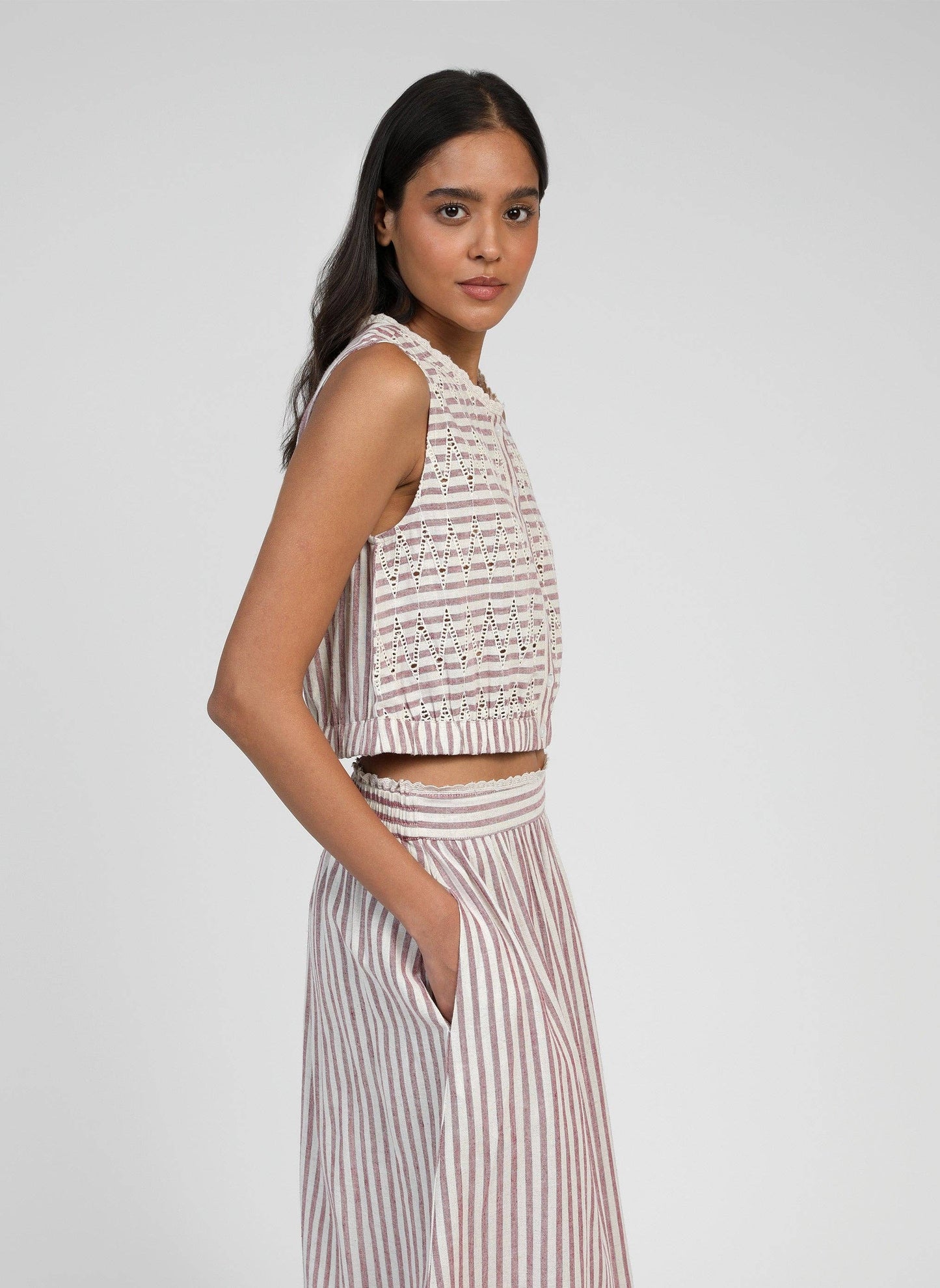 Blusa Sabia lampone in pizzo sangallo