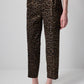 Pantaloni a carota leopardati affusolati
