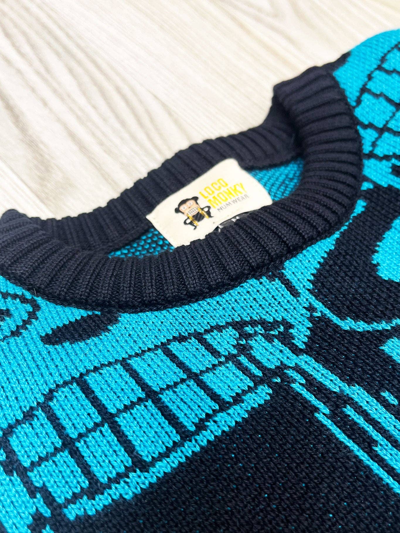 Maglione unisex in cotone biologico con stampa scimmie