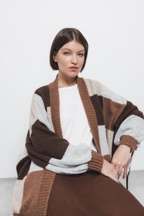 Cardigan in maglia color block con motivo geometrico