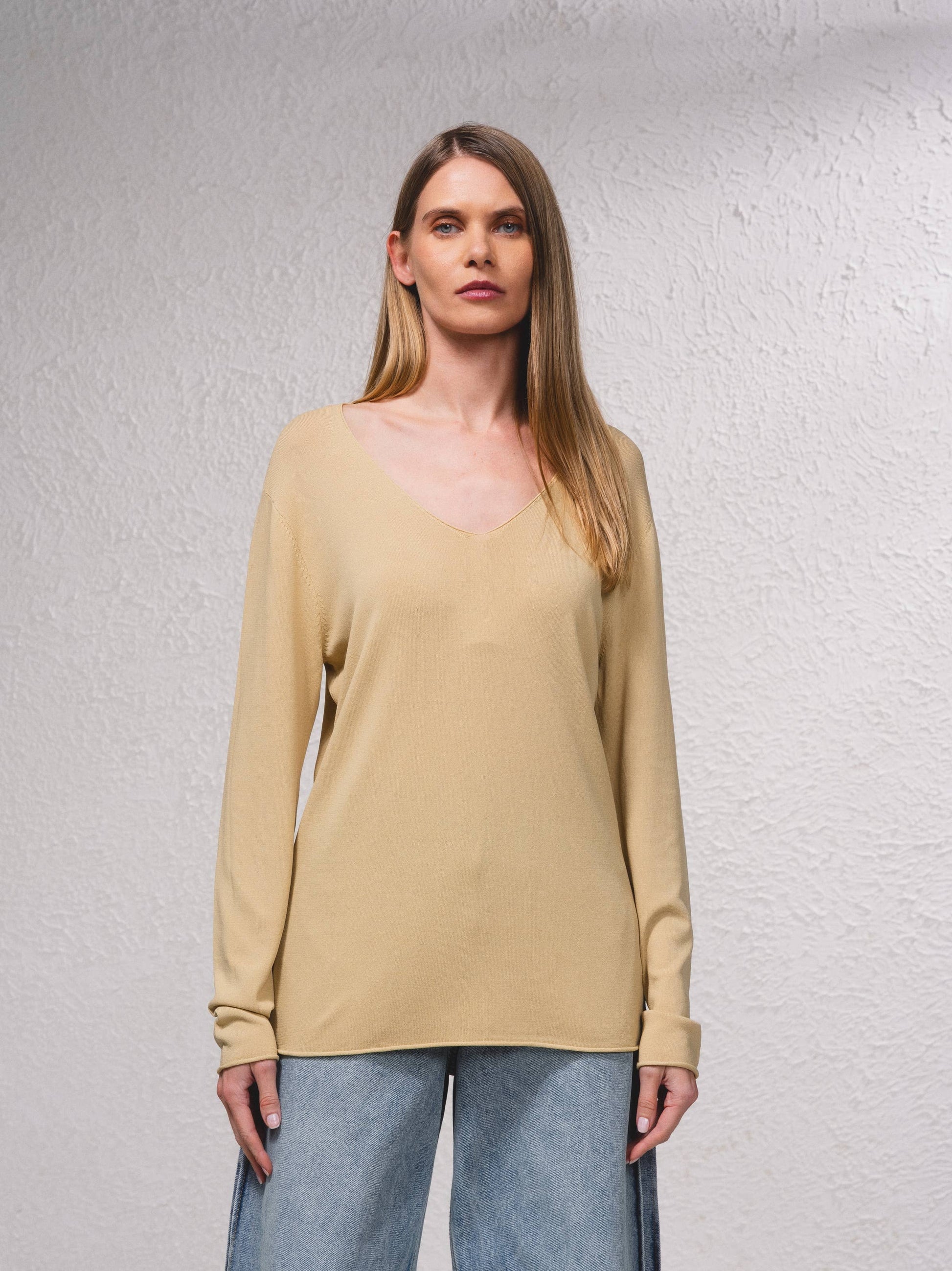 Maglione in maglia scollo a V senza cuciture