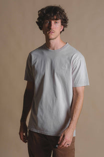 T-shirt Essentials pigmentata grigio fossile in cotone organico