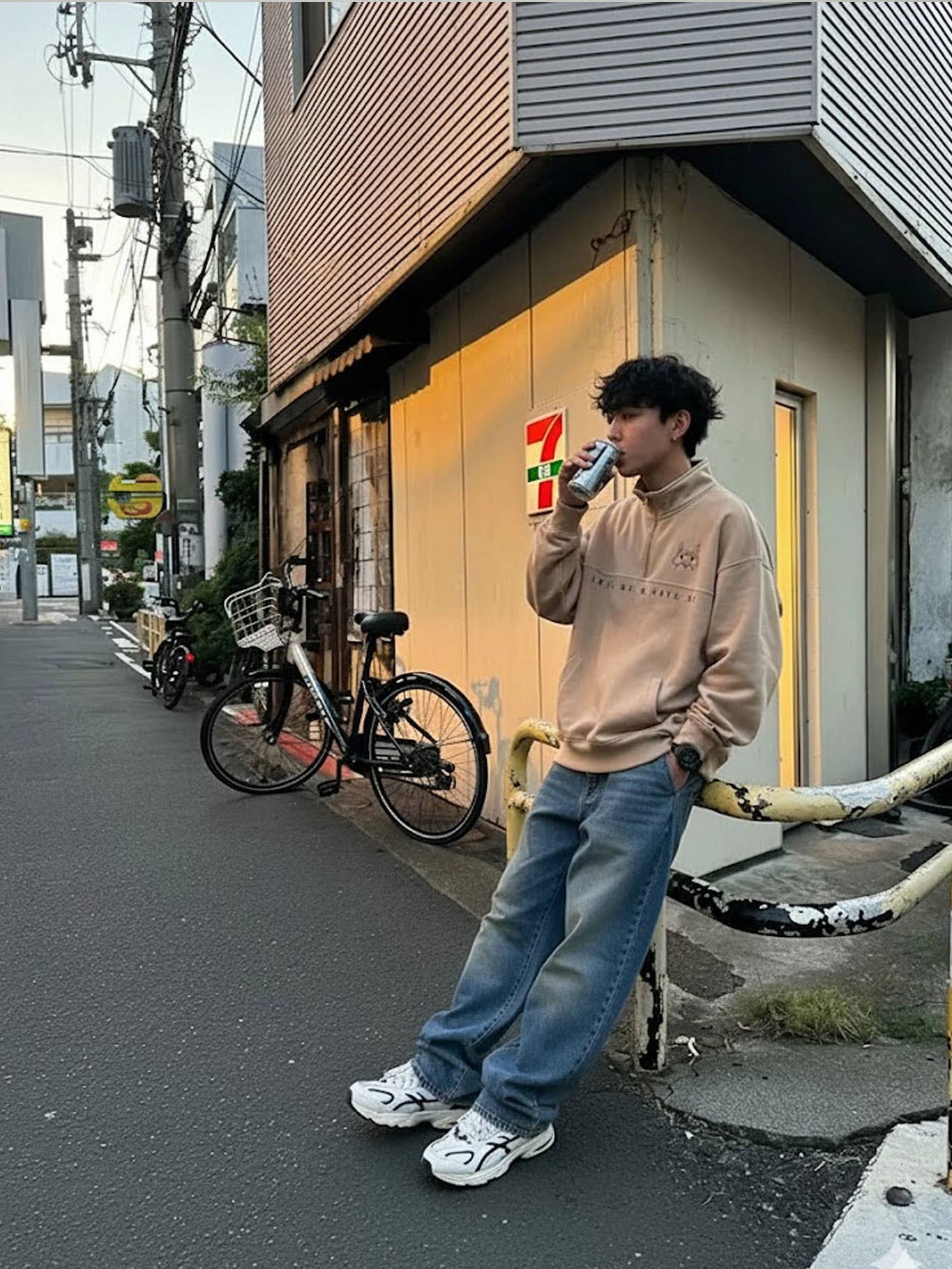 Felpa unisex oversize Love Me & Hate Me con zip e ricamo