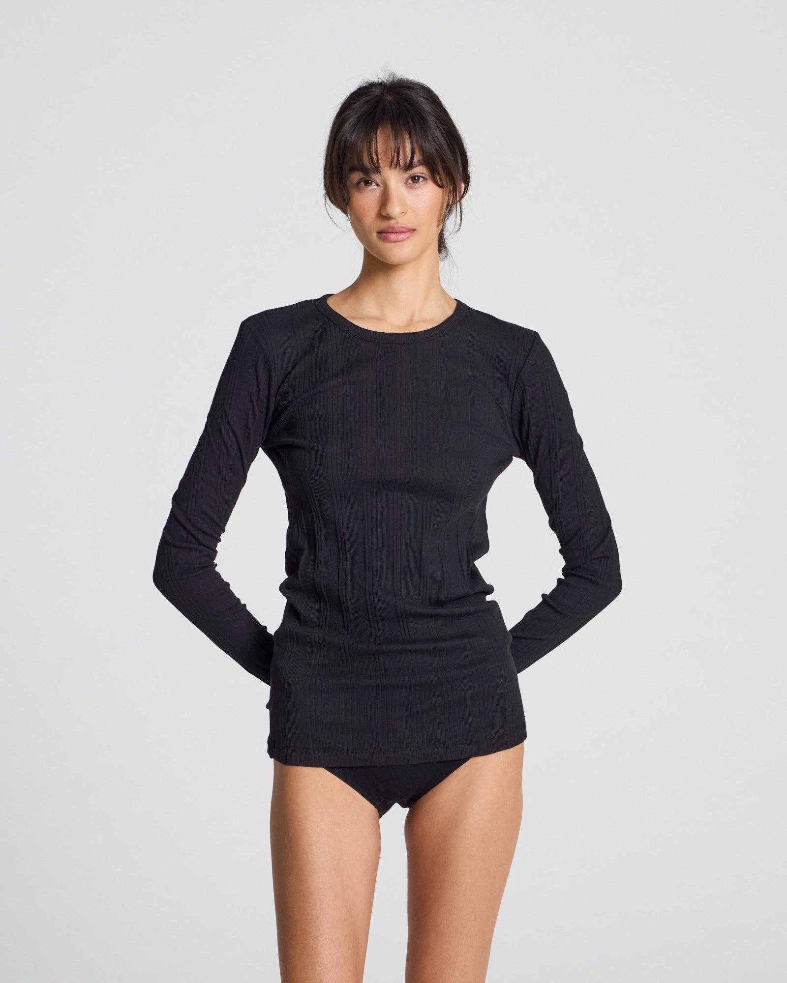 Maglia a Maniche Lunghe in Cotone Biologico a Costine Nera
