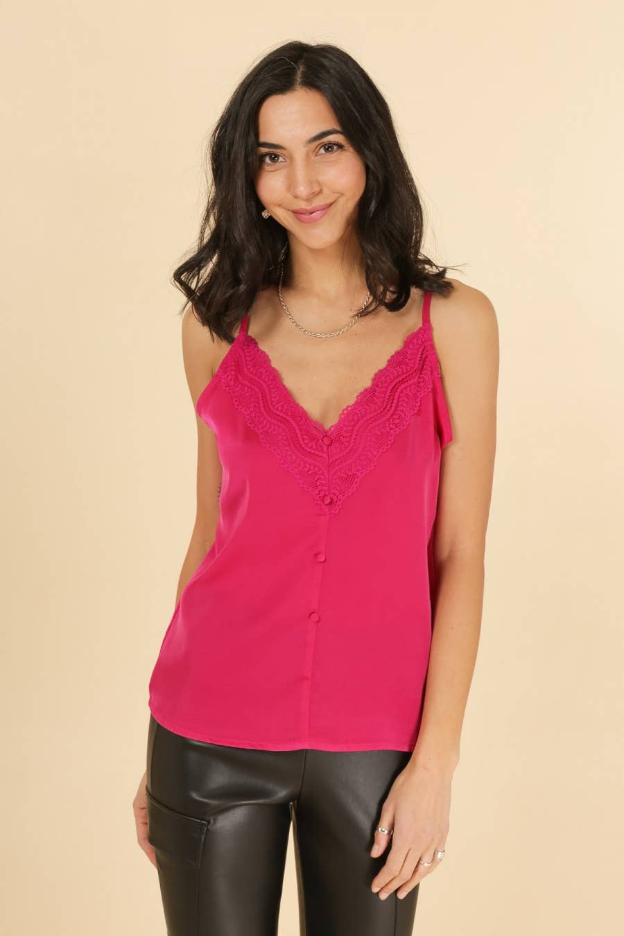 Top camisole in raso con scollo a V in pizzo