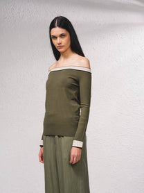 Maglione off-shoulder in lurex con profili a contrasto