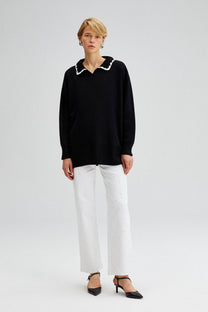 Maglione in maglia con dettagli all’uncinetto