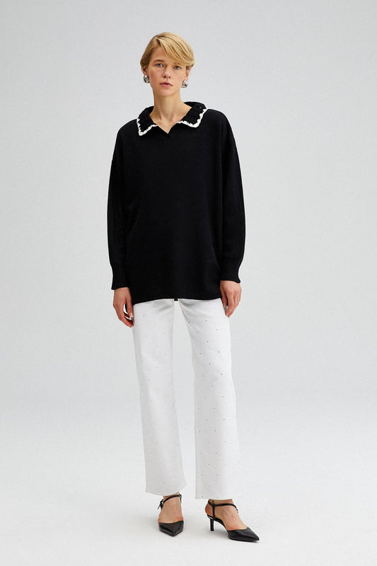 Maglione in maglia con dettagli all’uncinetto