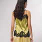 Top fluido con pizzo e scollo a V