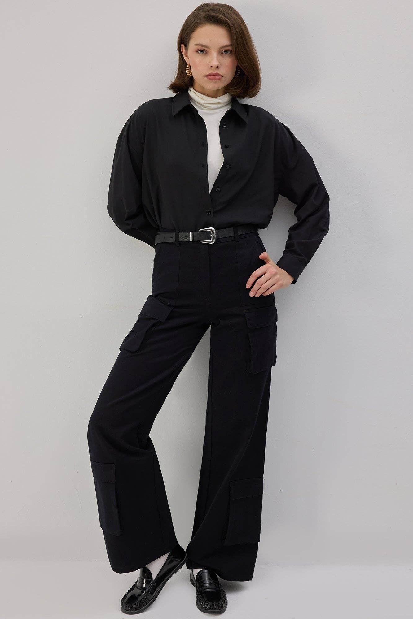 Pantaloni cargo in gabardine neri