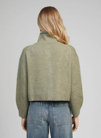 Cardigan in maglia verde tiglio con collo alto