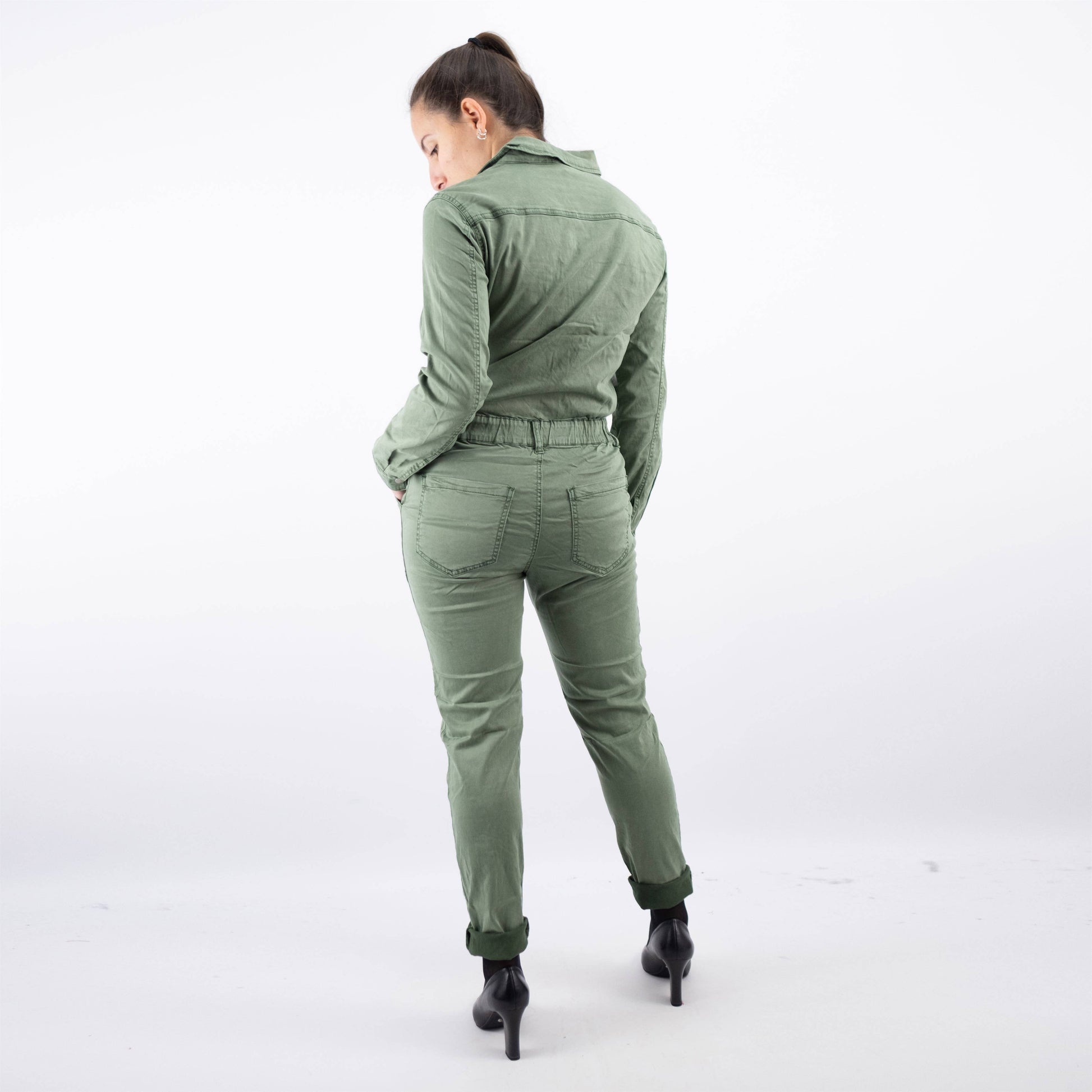 Tuta intera a maniche lunghe con zip