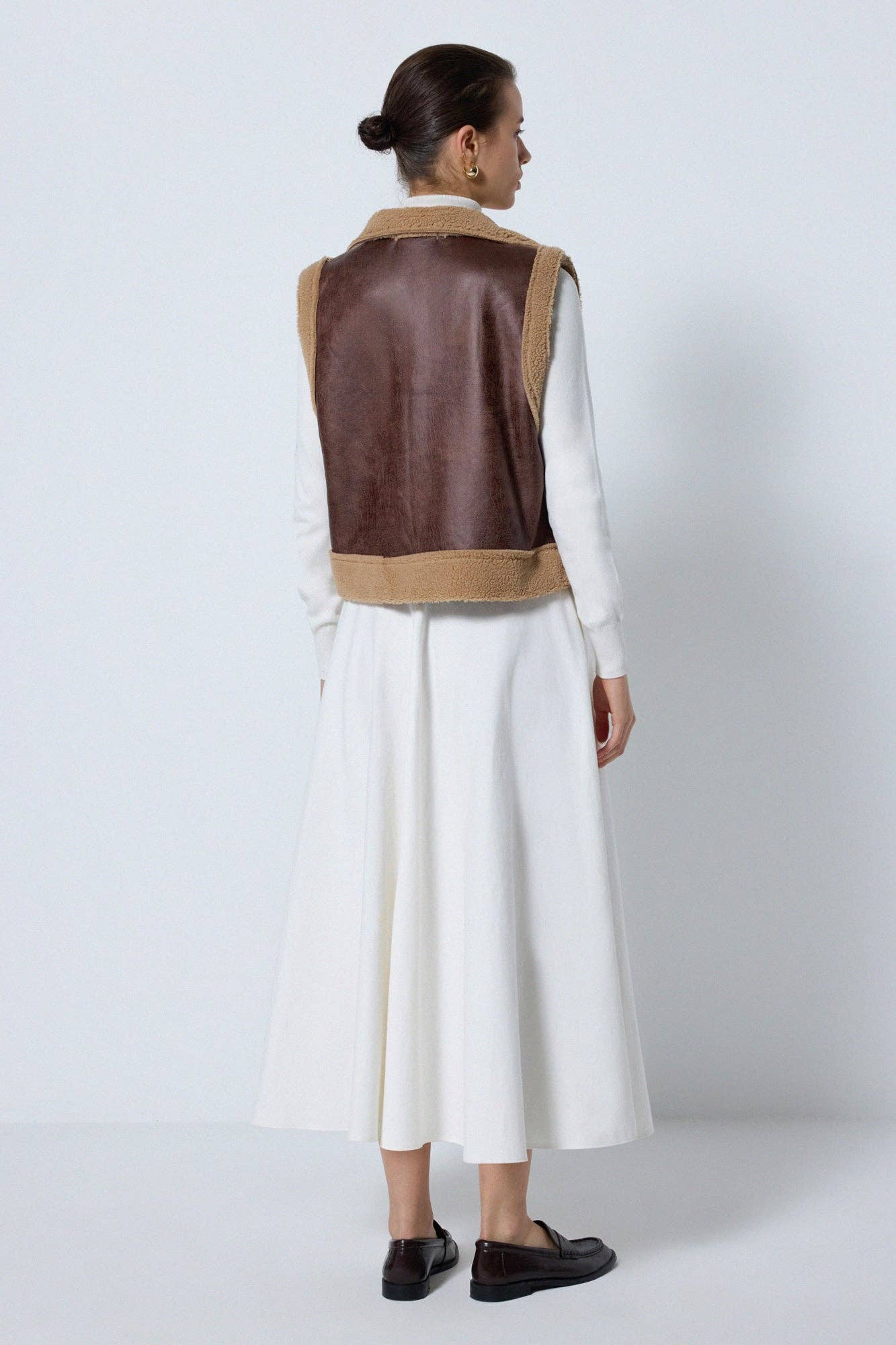 Gilet western ricamato con dettagli effetto pelle