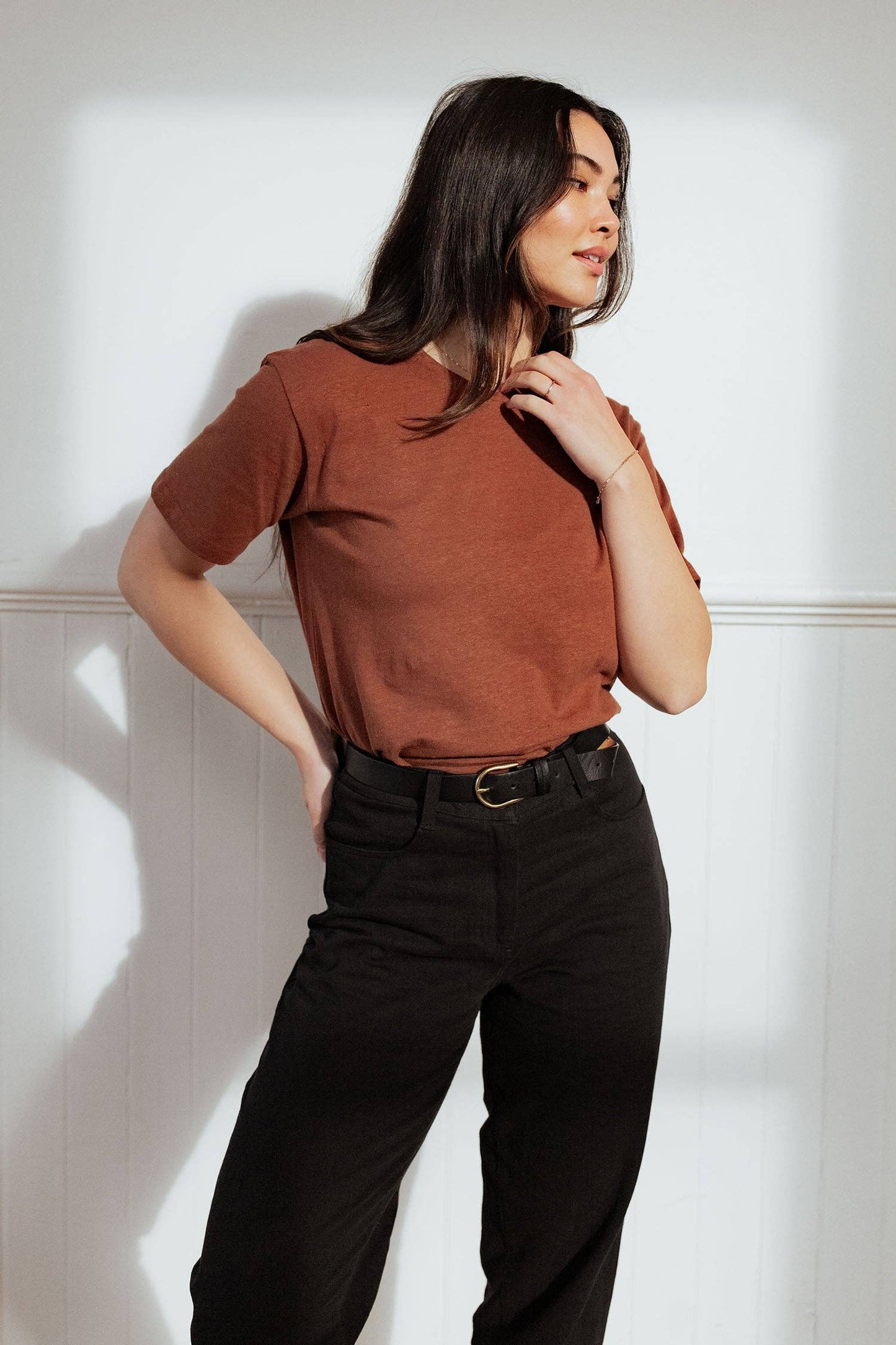 T-shirt squadrata in canapa biologica color Burnt Umber