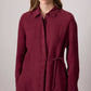 Completo in lino bordeaux con camicia con cintura e pantaloni wide-leg