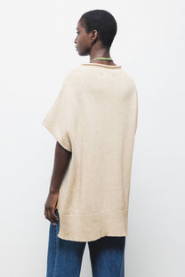 Maglione oversize in lana con collo alto e maniche a pipistrello