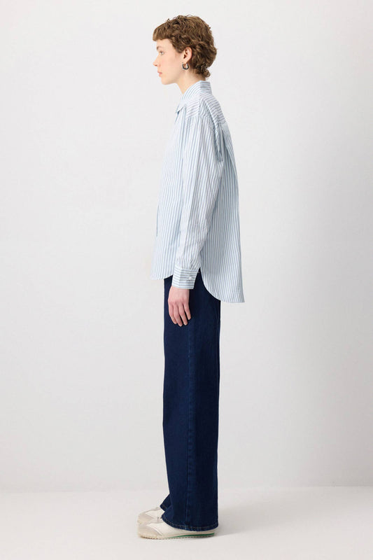 Camicia oversize essenziale a righe in viscosa