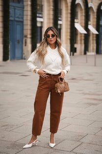 Maglione in maglia con scollo a V e colletto in pizzo