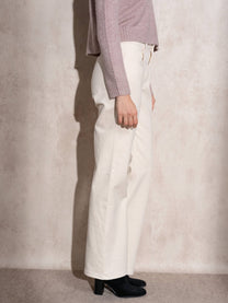 Jeans a gamba dritta color crema