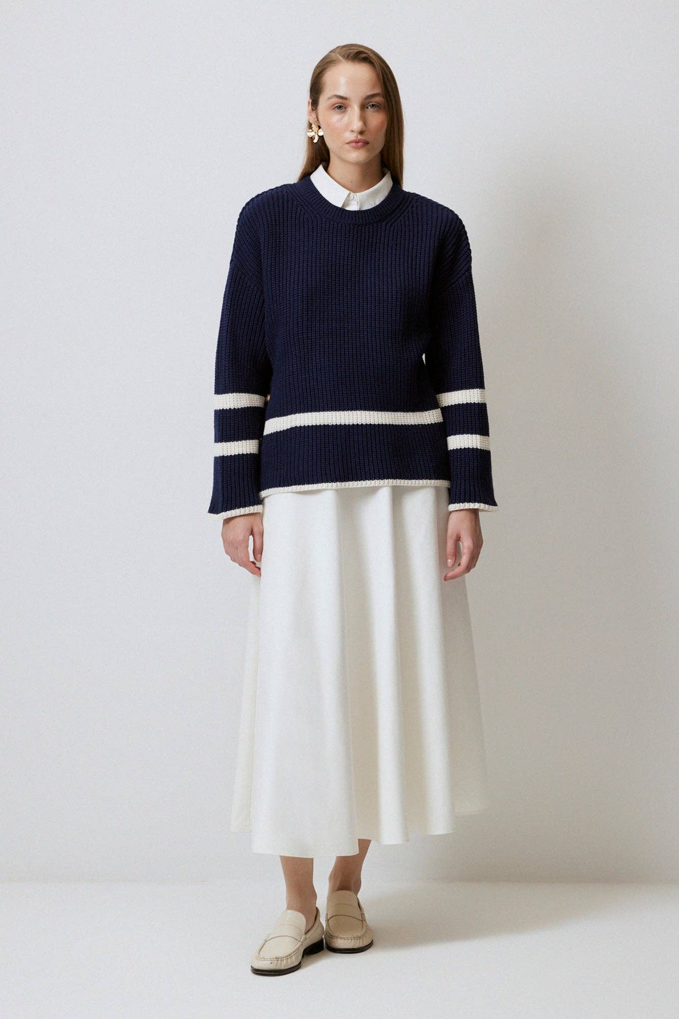 Maglione navy a righe con bottoni dorati
