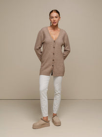 Cardigan lungo in maglia da donna con scollo a V