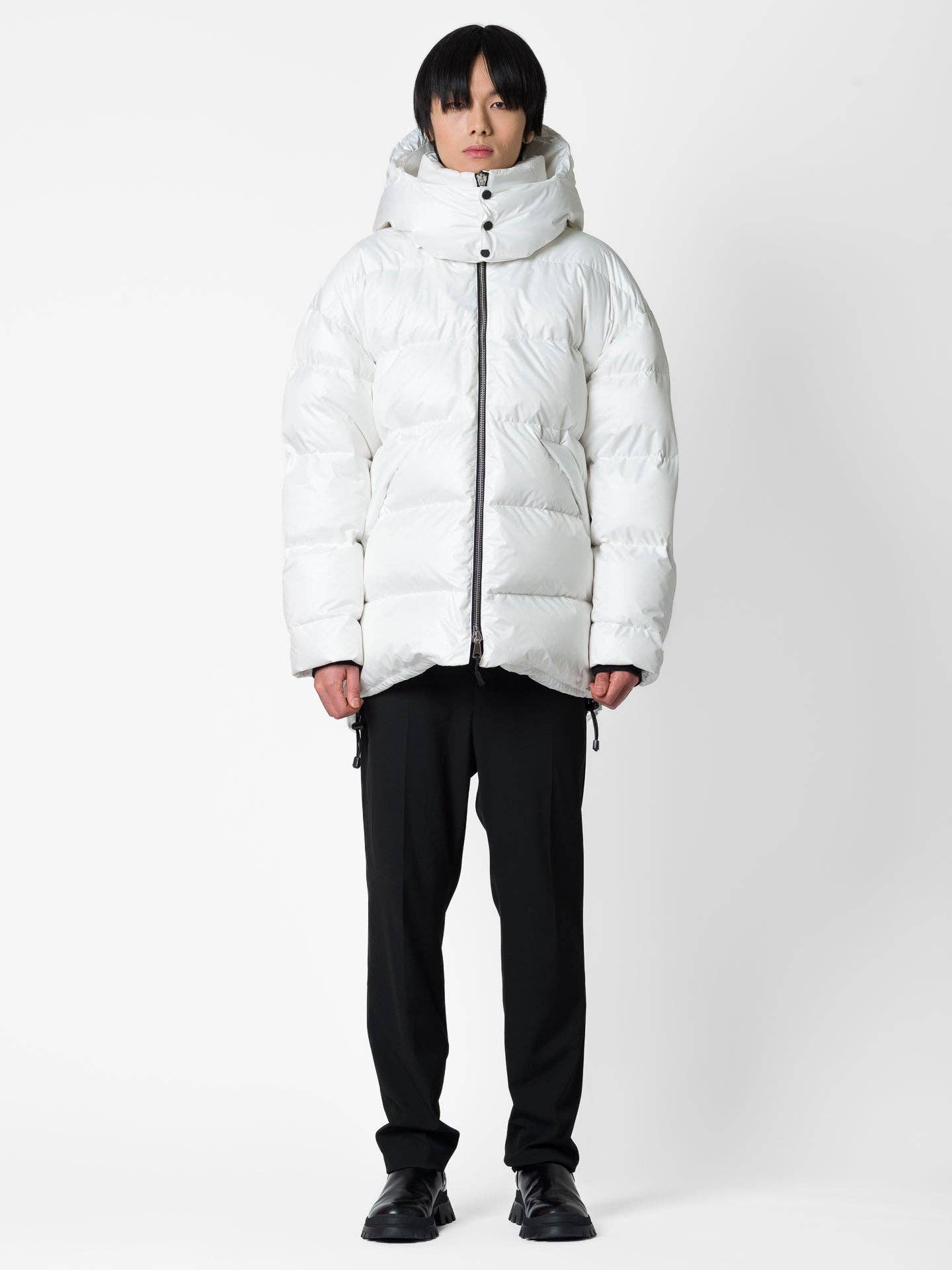 Parka oversize con logo e cappuccio removibile