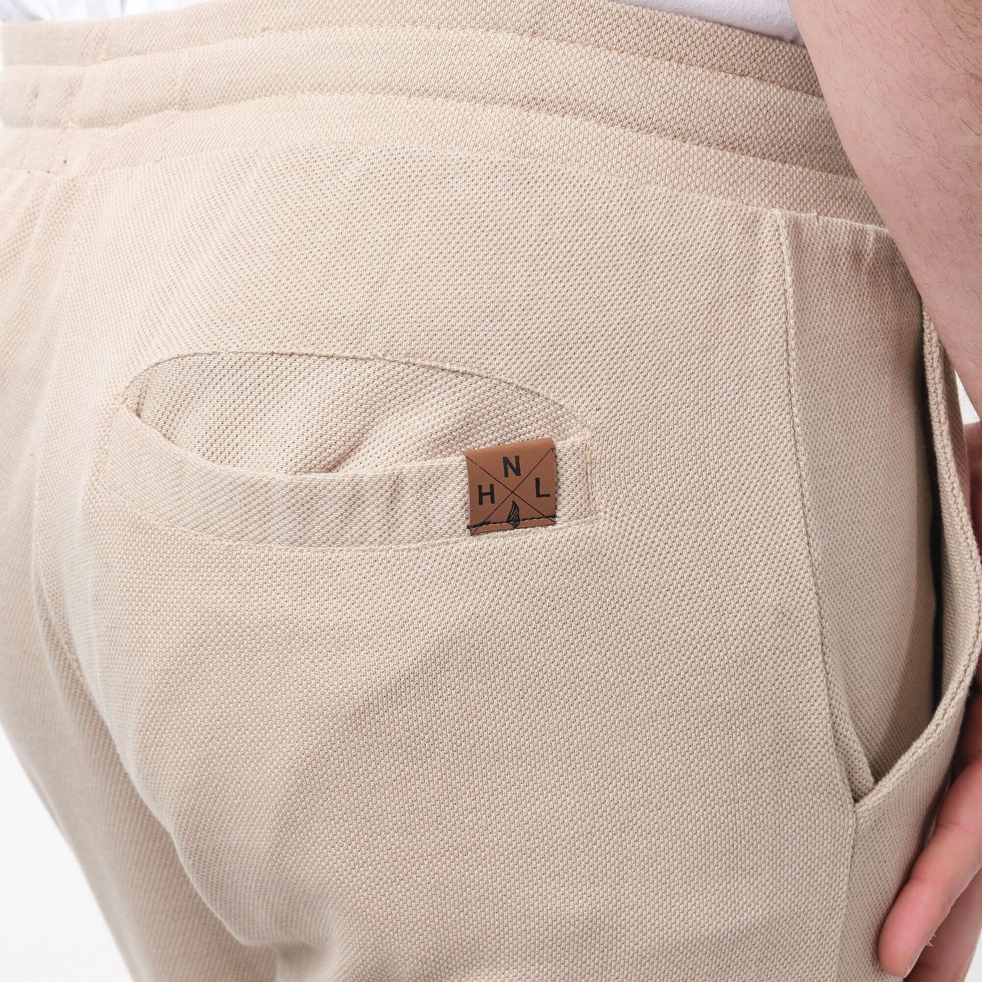 Bermuda uomo in piqué tinta unita color taupe