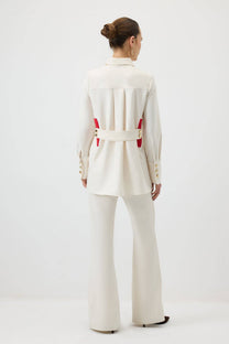 Camicia in crêpe con polsini ampi