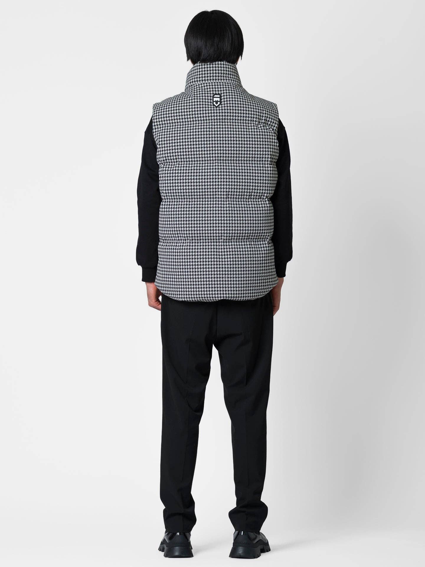 Gilet imbottito pied de poule con cappuccio staccabile