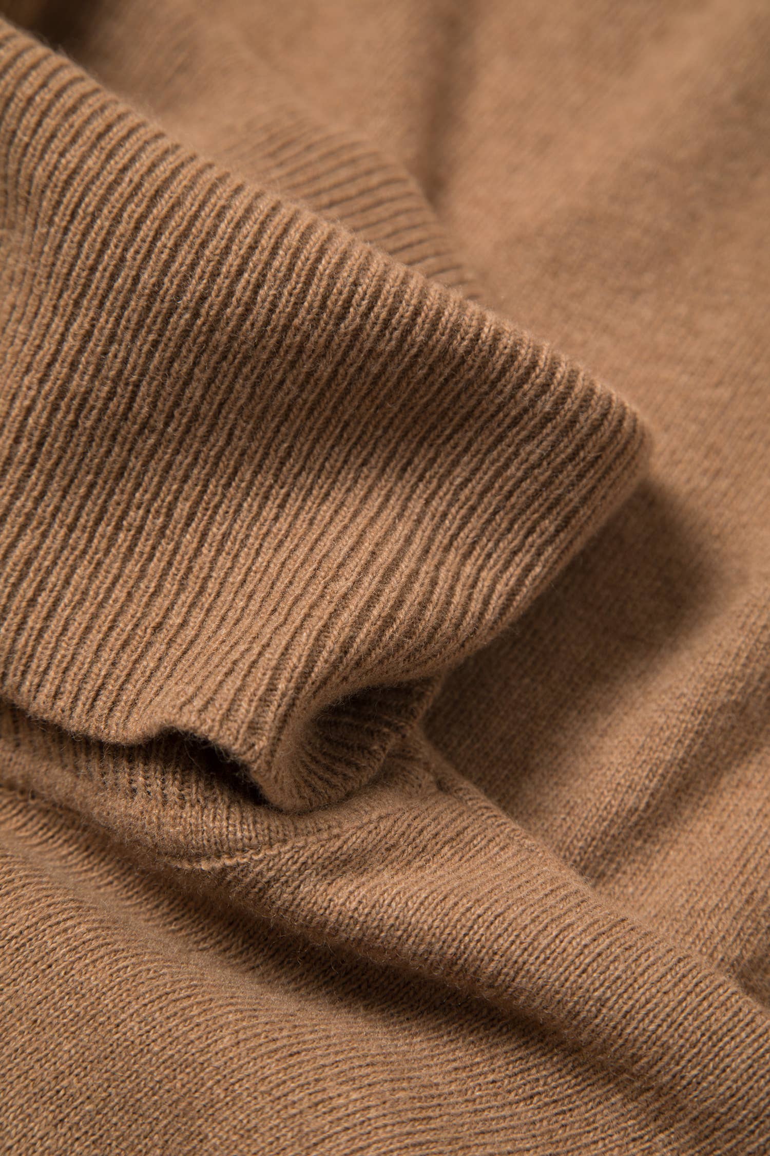 Maglione dolcevita in maglia