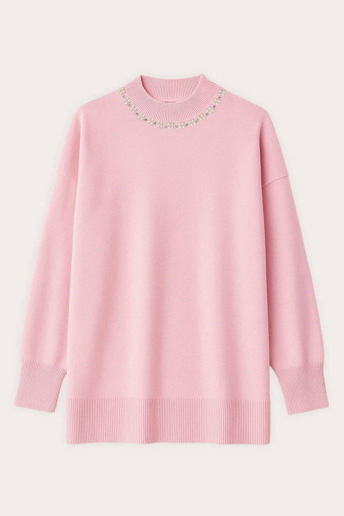 Maglione rosa con collo decorato in perle