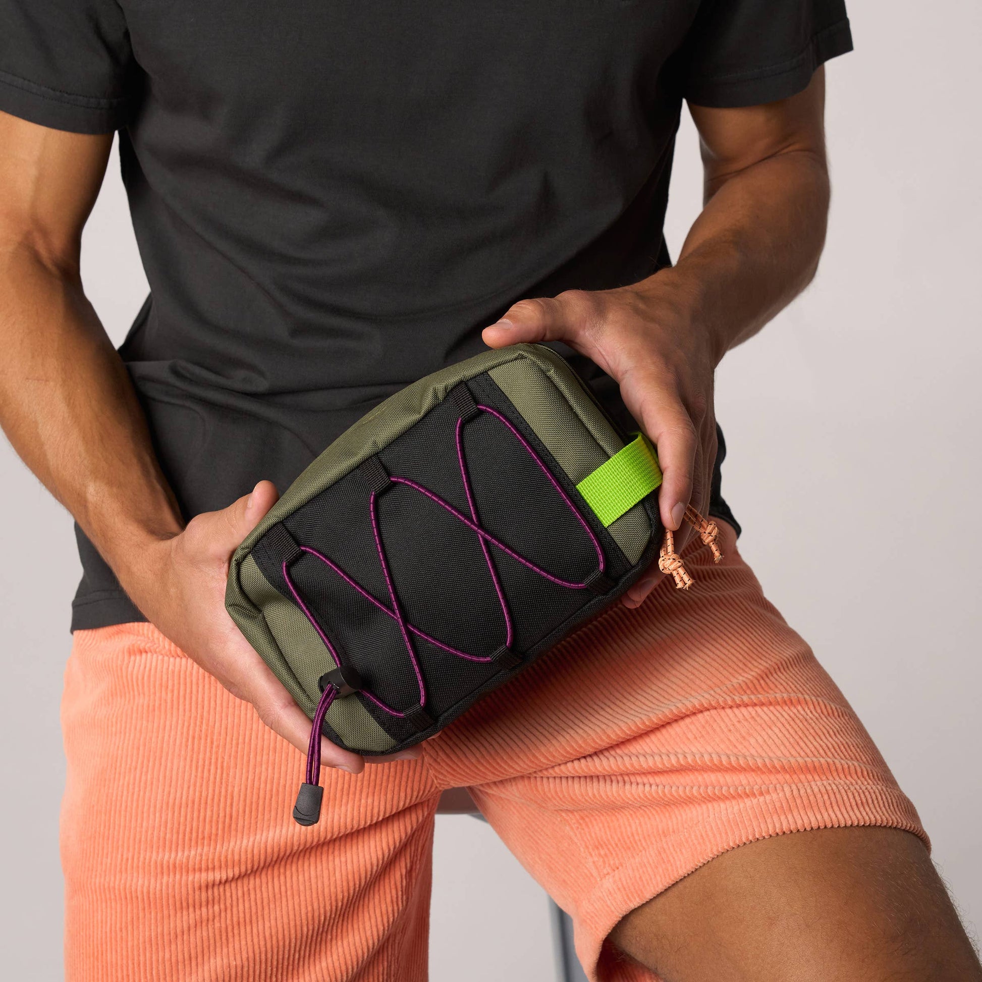 Borsa da toilette da viaggio in tessuto con zip