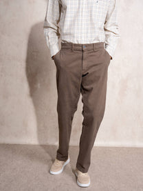 Pantaloni chino in cotone elasticizzato da uomo