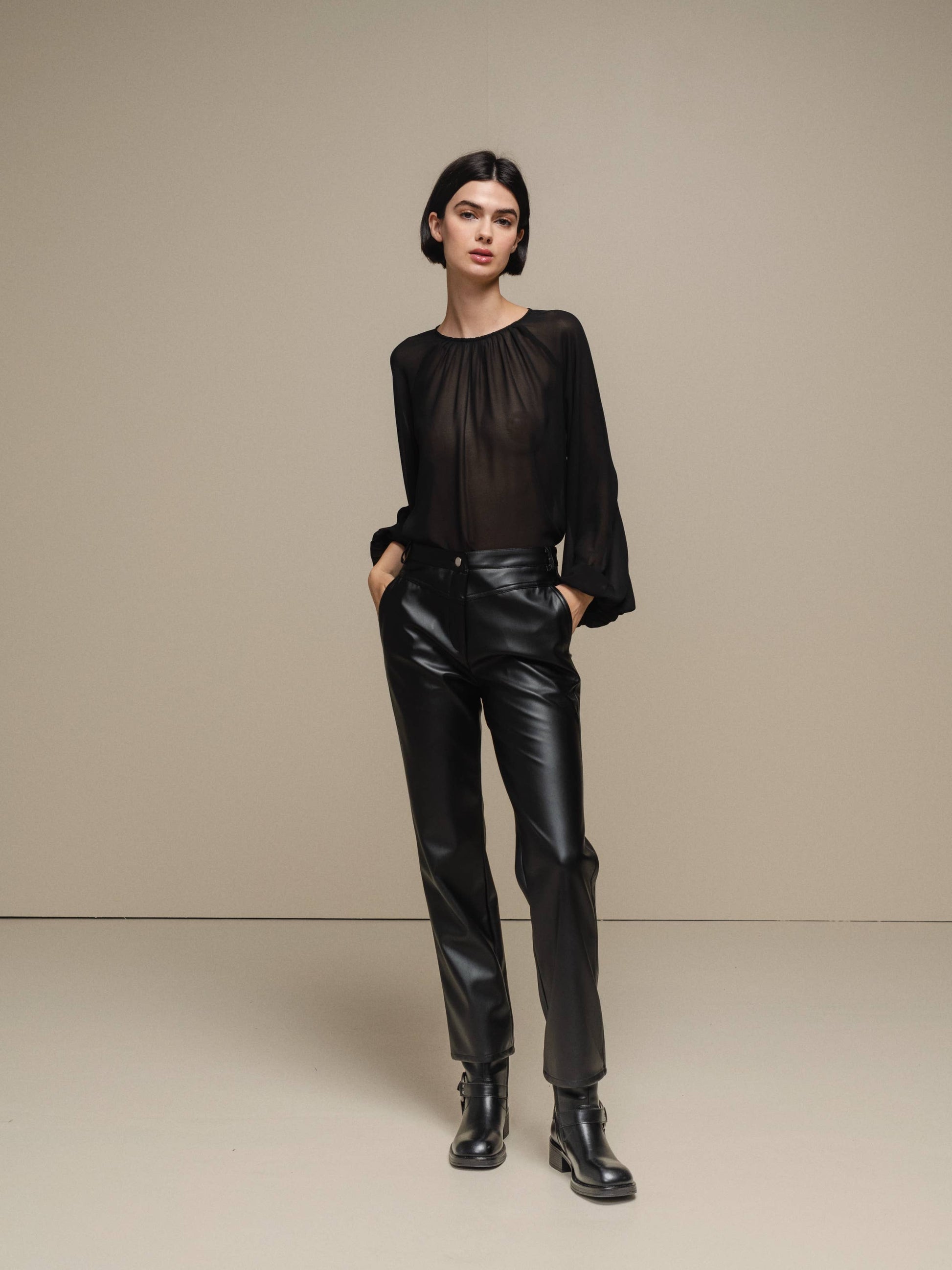 Pantaloni donna in ecopelle PU neri